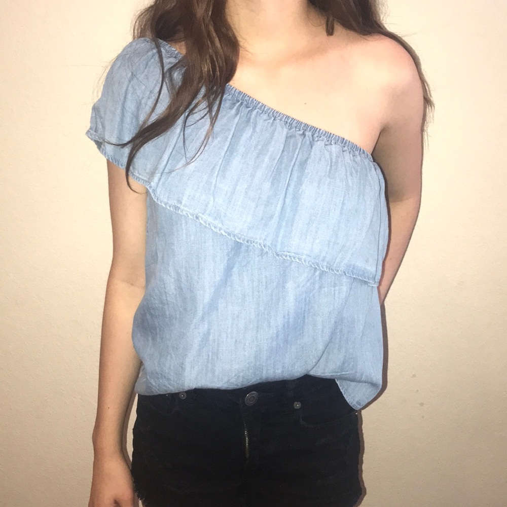 One shoulder chambray shirt